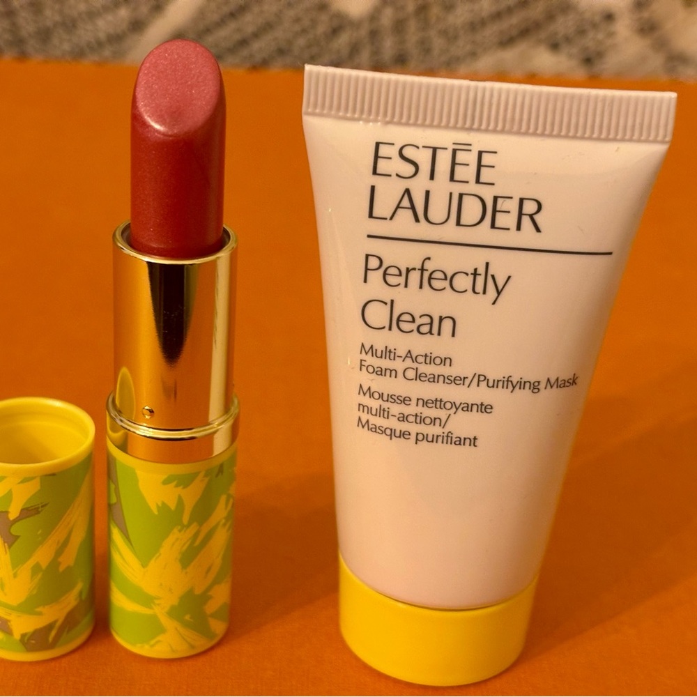 Estee Lauder limited edition Pink Lipstick and Cleanser Duo